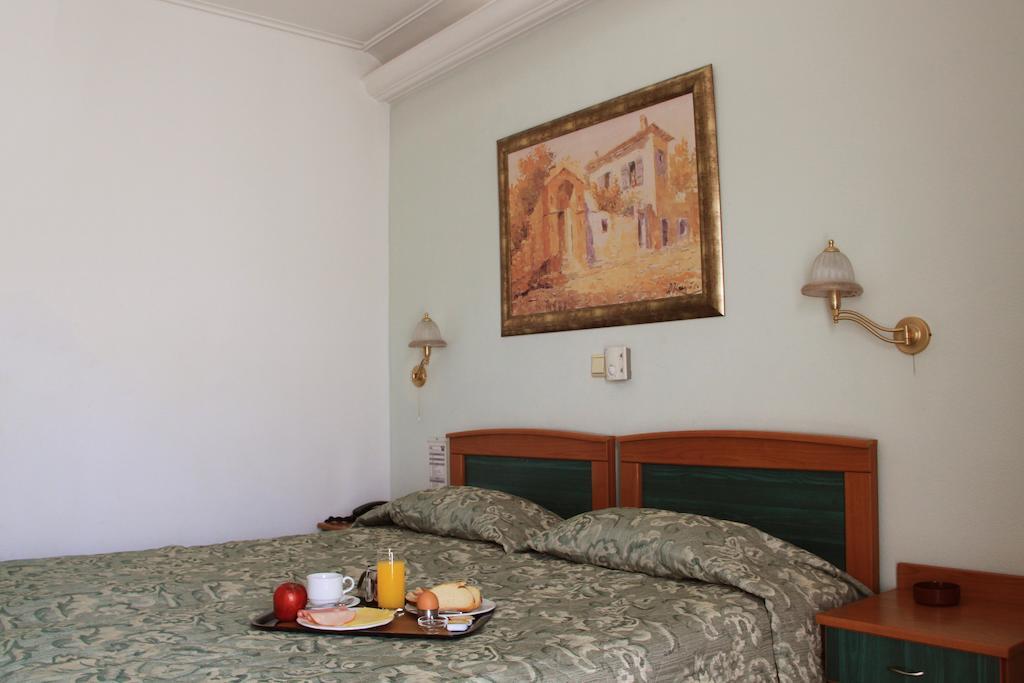 Hotel Platon Athens Room photo